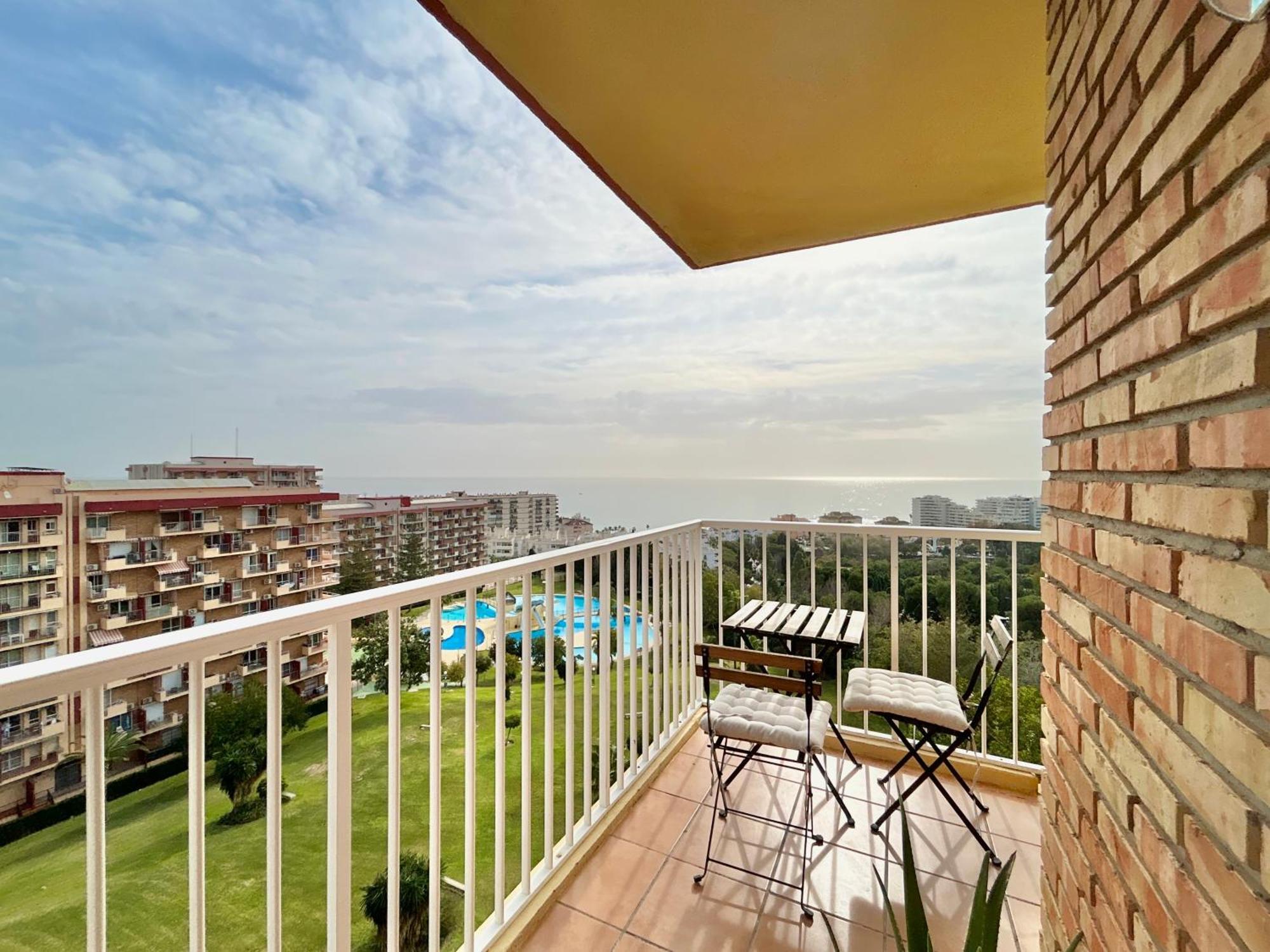 Acogedor Apartamento En Benalmadena Vistas Екстериор снимка