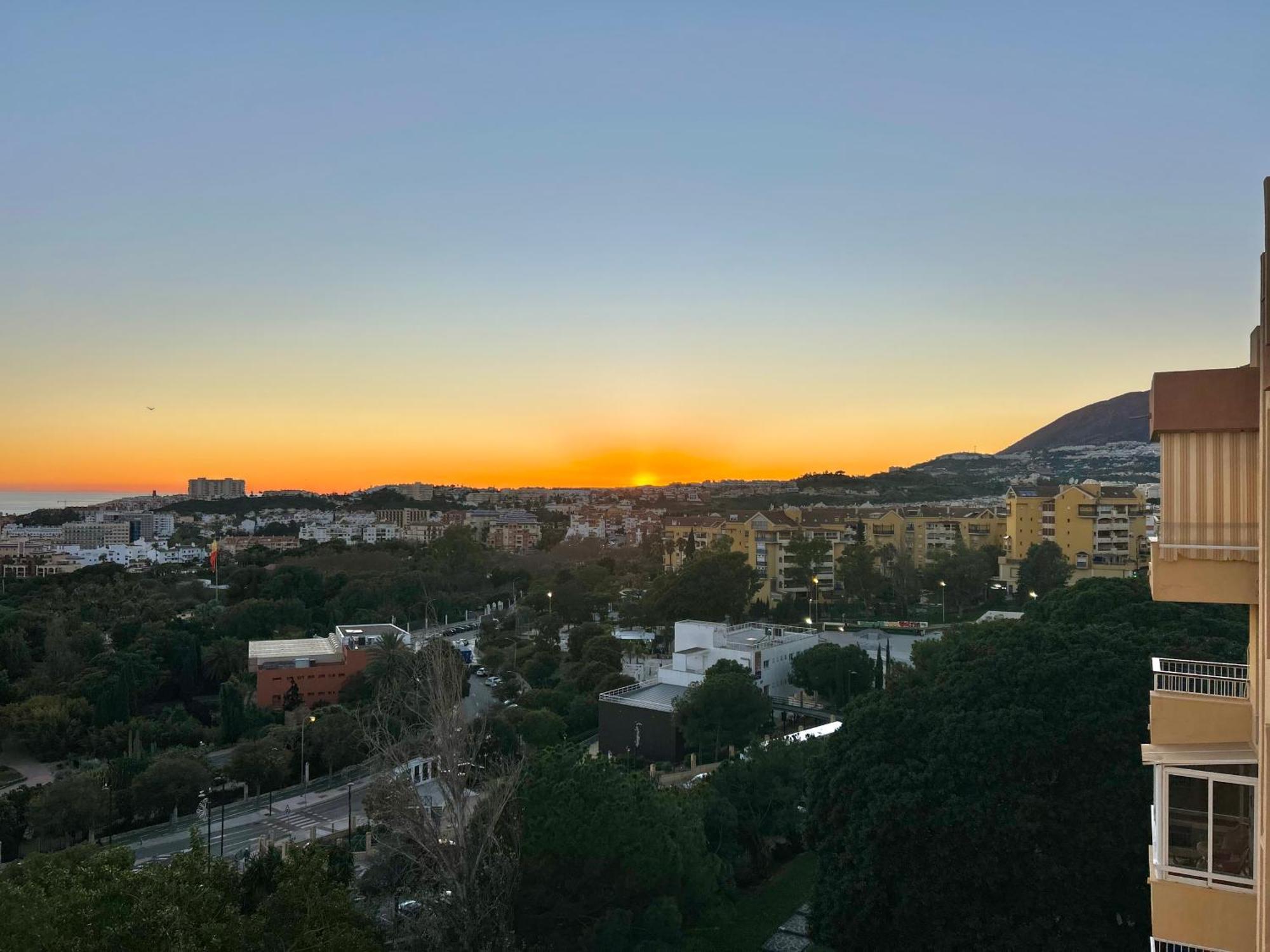Acogedor Apartamento En Benalmadena Vistas Екстериор снимка