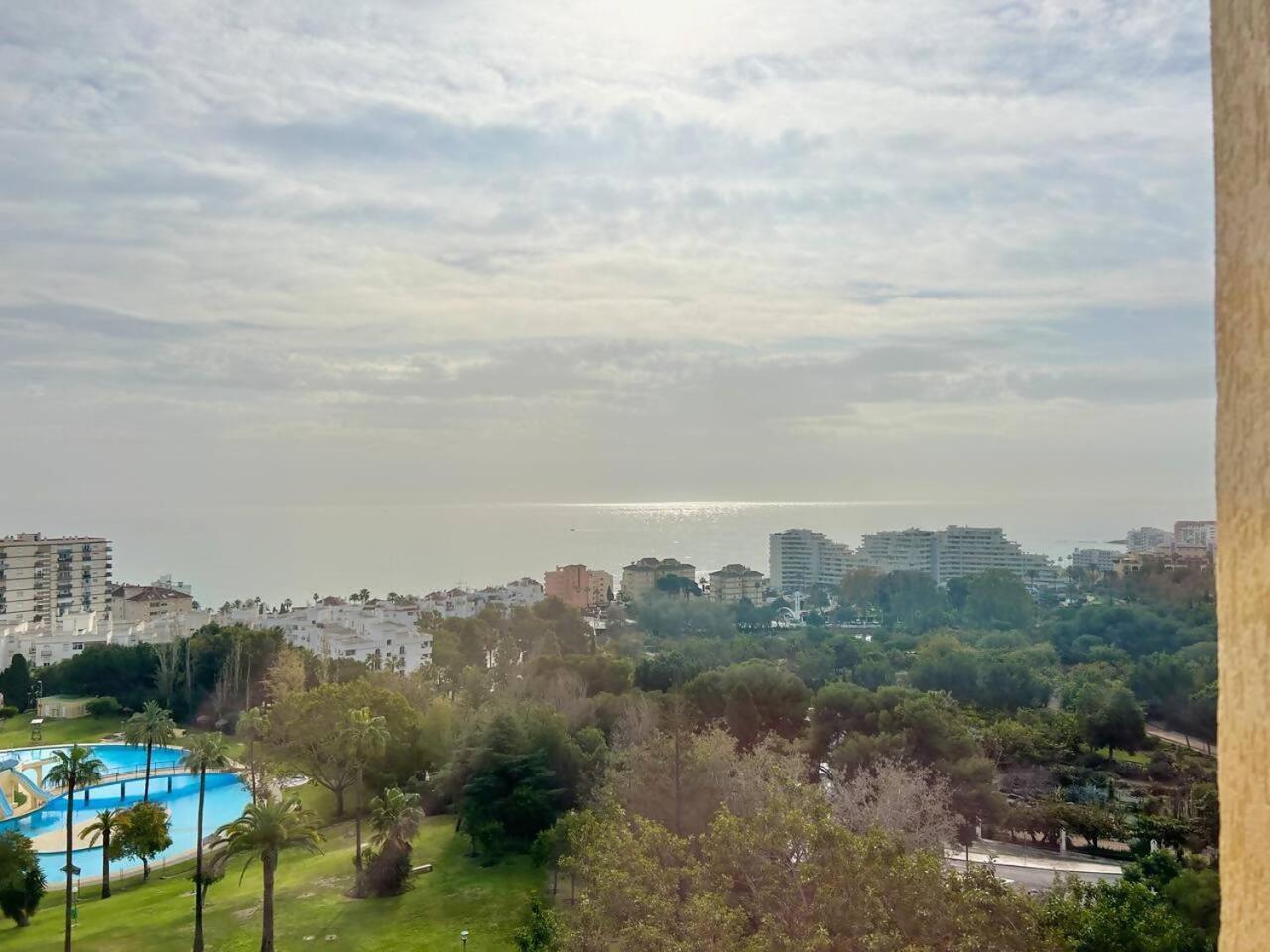 Acogedor Apartamento En Benalmadena Vistas Екстериор снимка